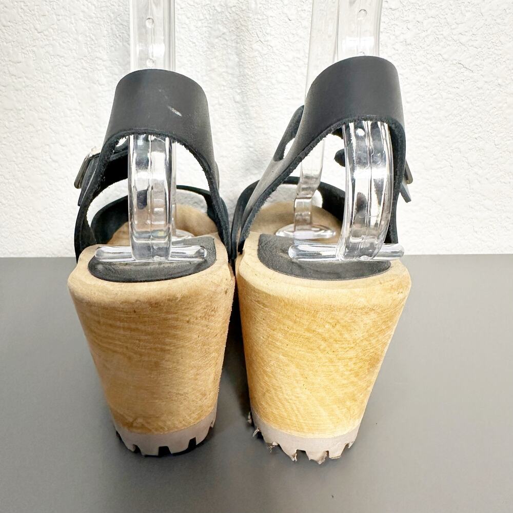Mia Shoes Black Leather Clog Sandals - Picture 9 of 14